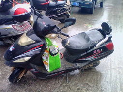 高性價(jià)比電動車轉(zhuǎn)讓 外觀有損但新?lián)Q電瓶，僅售850元